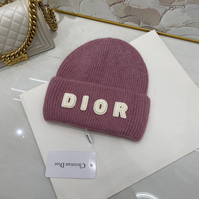 CHRISTIAN DIOR